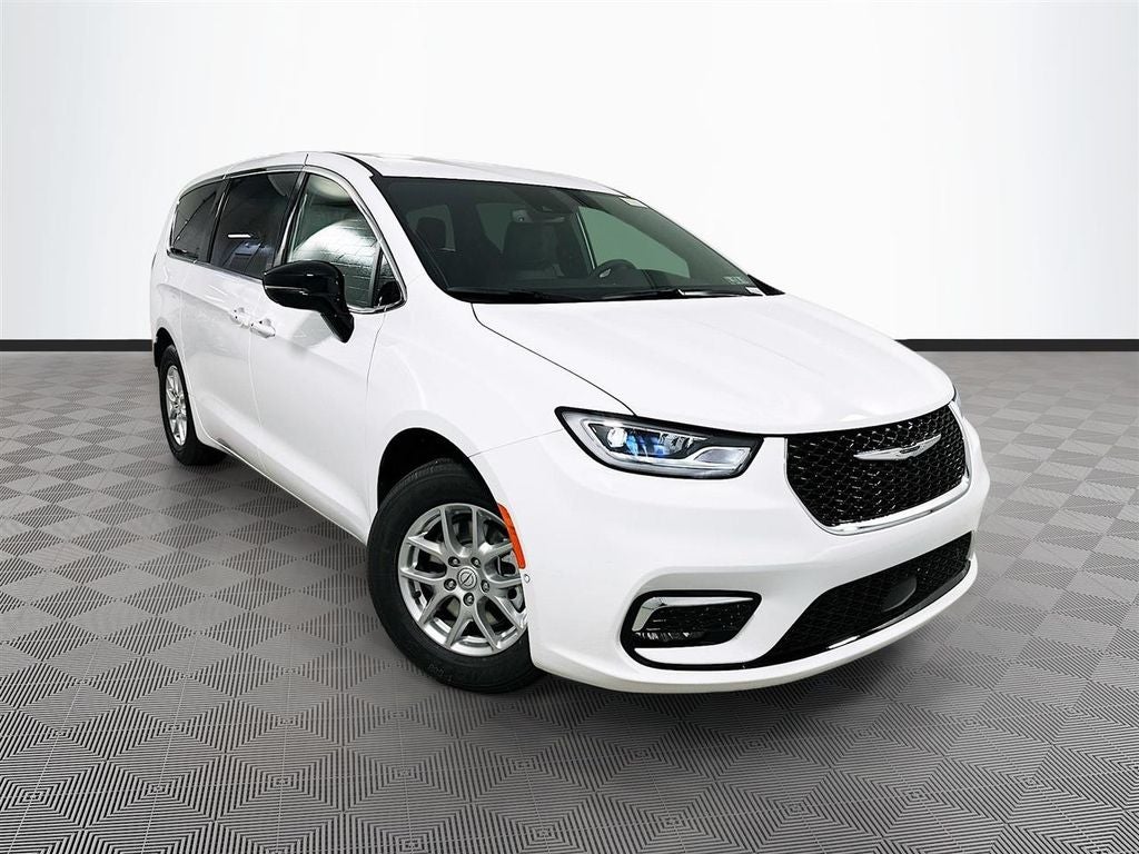 2026 Chrysler Pacifica Select in Bright White Clear-Coat Exterior Paint — front three-quarter view