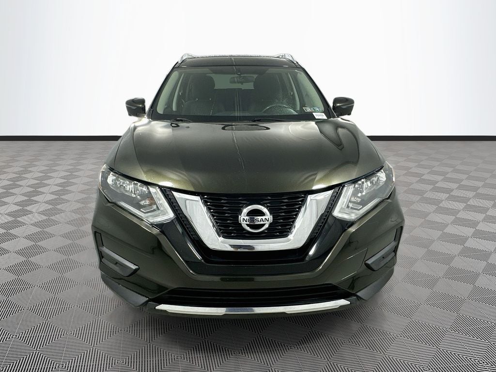 2017 Nissan Rogue — side profile view